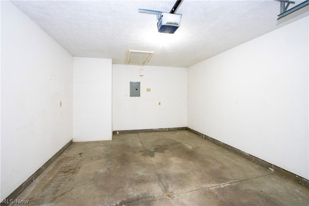 1090 Mindy Lane Wooster OH 44691