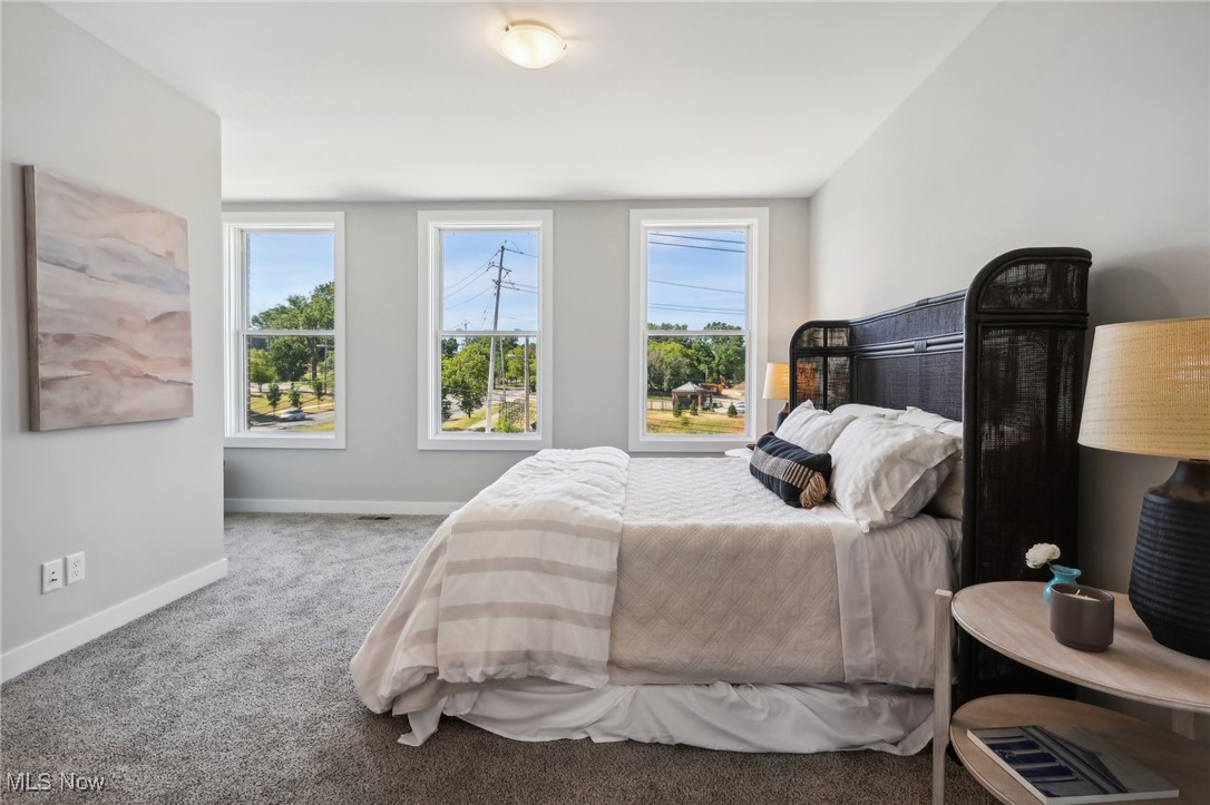 11225 N Park Place Cleveland OH 44104