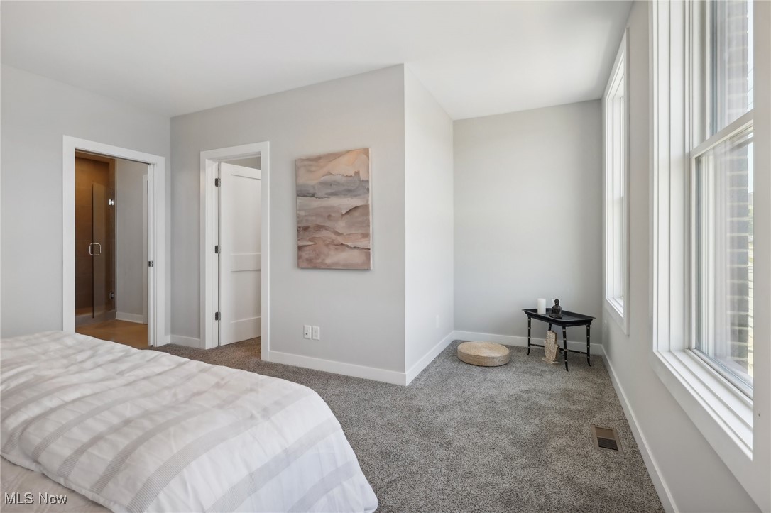 11225 N Park Place Cleveland OH 44104