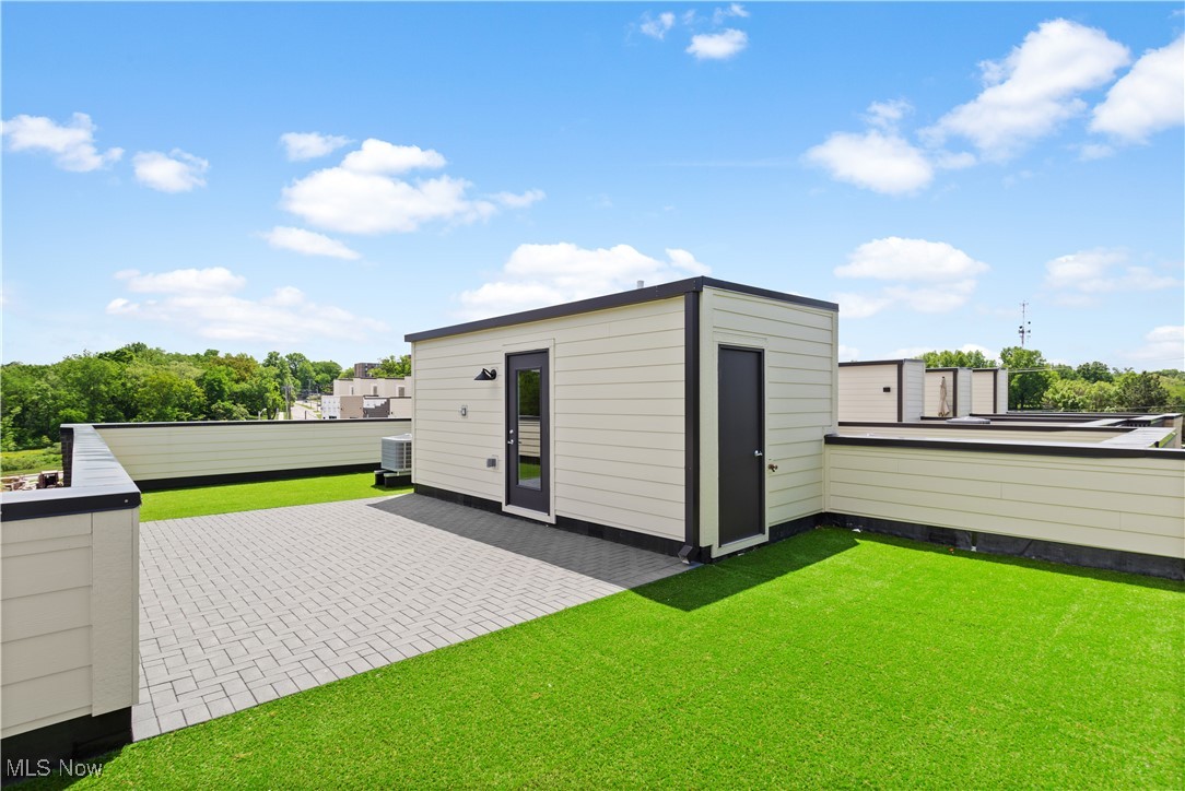 11225 N Park Place Cleveland OH 44104