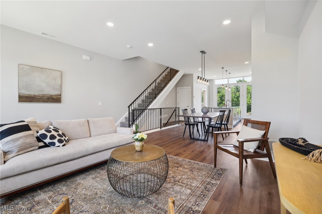 11225 N Park Place Cleveland OH 44104