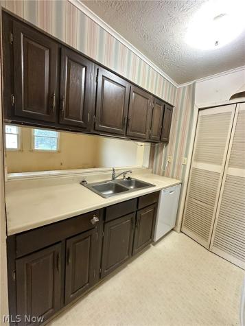 2551 Royal County Down Uniontown OH 44685