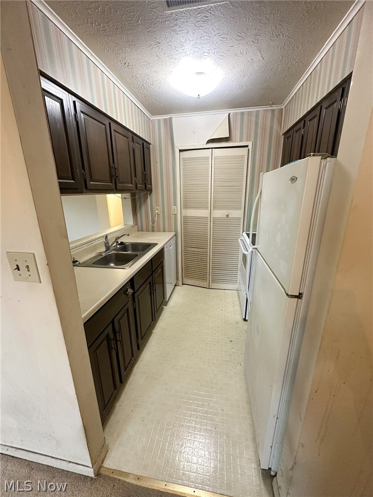 2551 Royal County Down Uniontown OH 44685