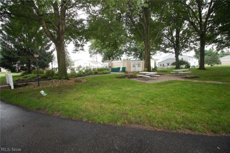 2551 Royal County Down Uniontown OH 44685