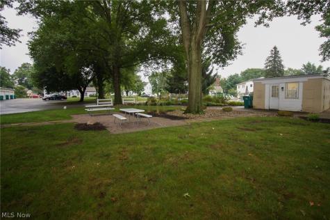 2551 Royal County Down Uniontown OH 44685