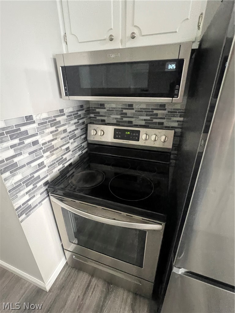 21841 River Oaks Drive Rocky River OH 44116
