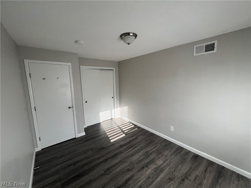 21841 River Oaks Drive Rocky River OH 44116