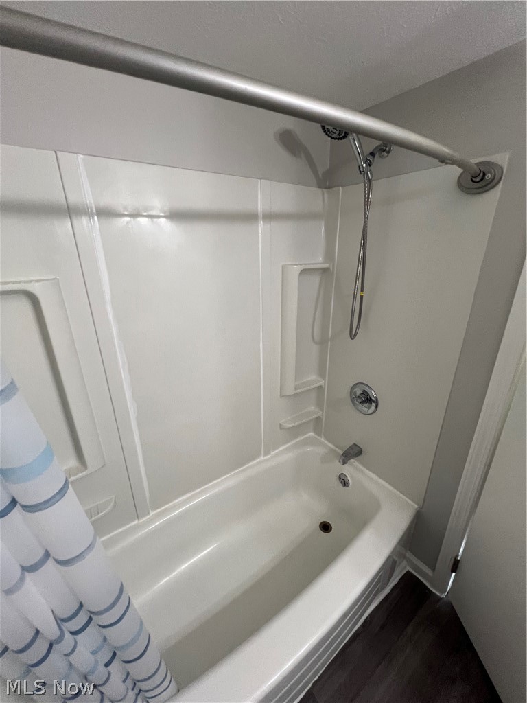 21841 River Oaks Drive Rocky River OH 44116