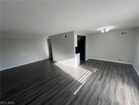 21841 River Oaks Drive Rocky River OH 44116
