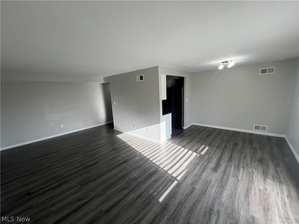 21841 River Oaks Drive Rocky River OH 44116