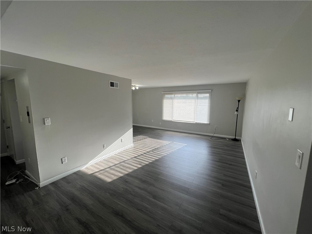 21841 River Oaks Drive Rocky River OH 44116