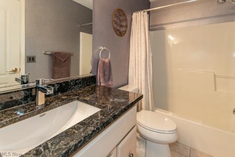 118 Kensington Court Aurora OH 44202