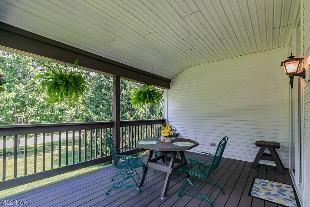 118 Kensington Court Aurora OH 44202