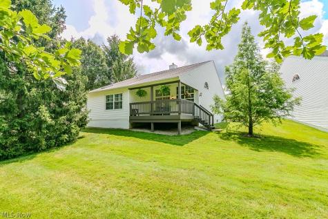 118 Kensington Court Aurora OH 44202