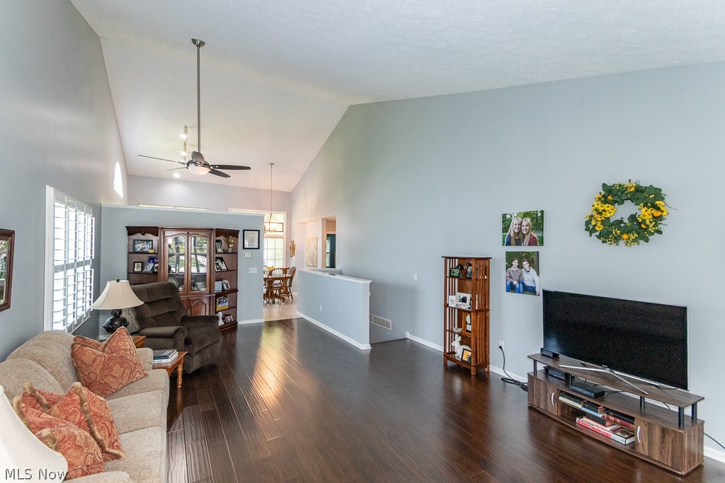 118 Kensington Court Aurora OH 44202