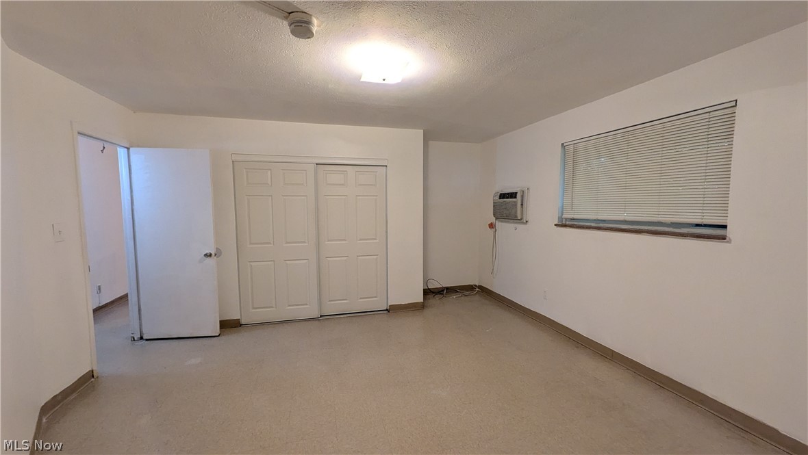 21860 River Oaks Drive Rocky River OH 44116