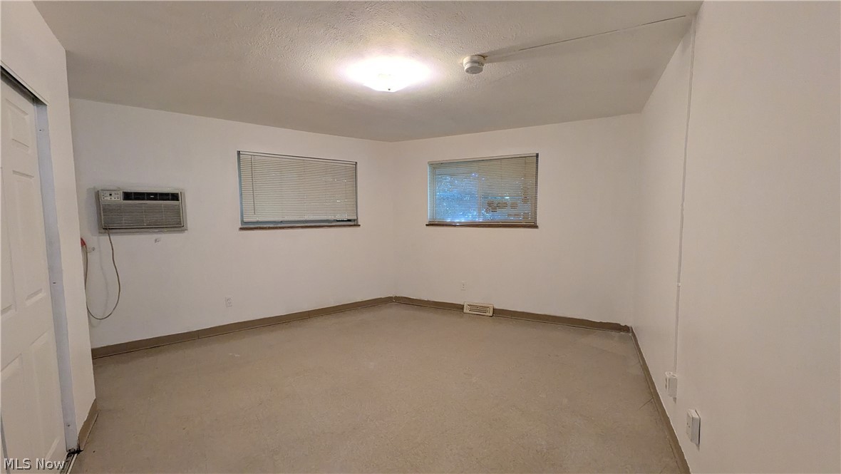 21860 River Oaks Drive Rocky River OH 44116