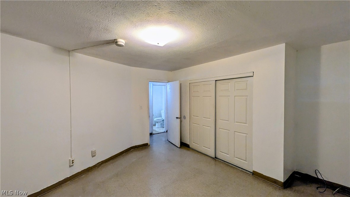 21860 River Oaks Drive Rocky River OH 44116