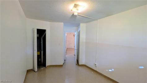 21860 River Oaks Drive Rocky River OH 44116