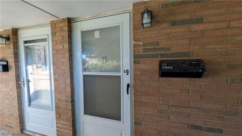 21860 River Oaks Drive Rocky River OH 44116