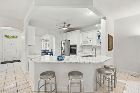 210 Rosebury Court Mayfield Heights OH 44124