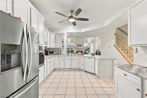 210 Rosebury Court Mayfield Heights OH 44124