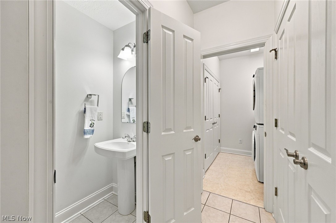 210 Rosebury Court Mayfield Heights OH 44124