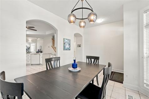 210 Rosebury Court Mayfield Heights OH 44124