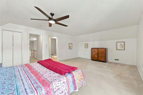 210 Rosebury Court Mayfield Heights OH 44124