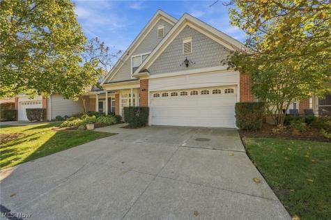 210 Rosebury Court Mayfield Heights OH 44124