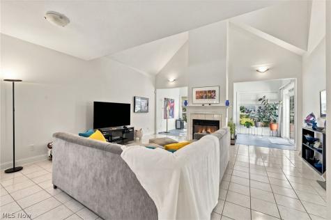 210 Rosebury Court Mayfield Heights OH 44124