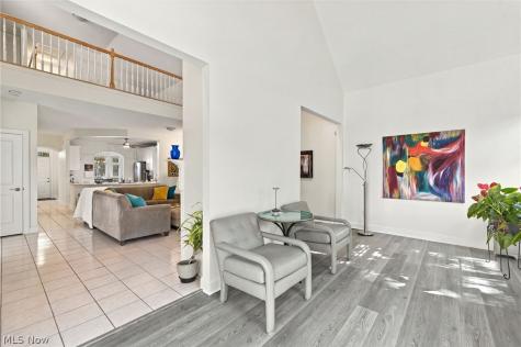 210 Rosebury Court Mayfield Heights OH 44124