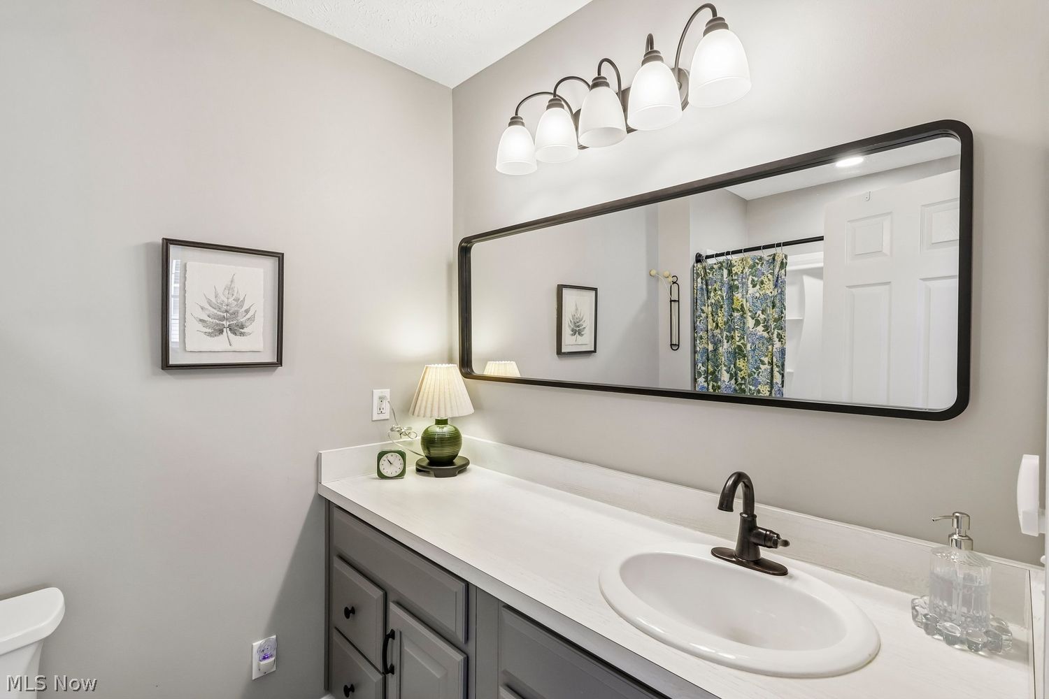 23 Vista Circle North Olmsted OH 44070