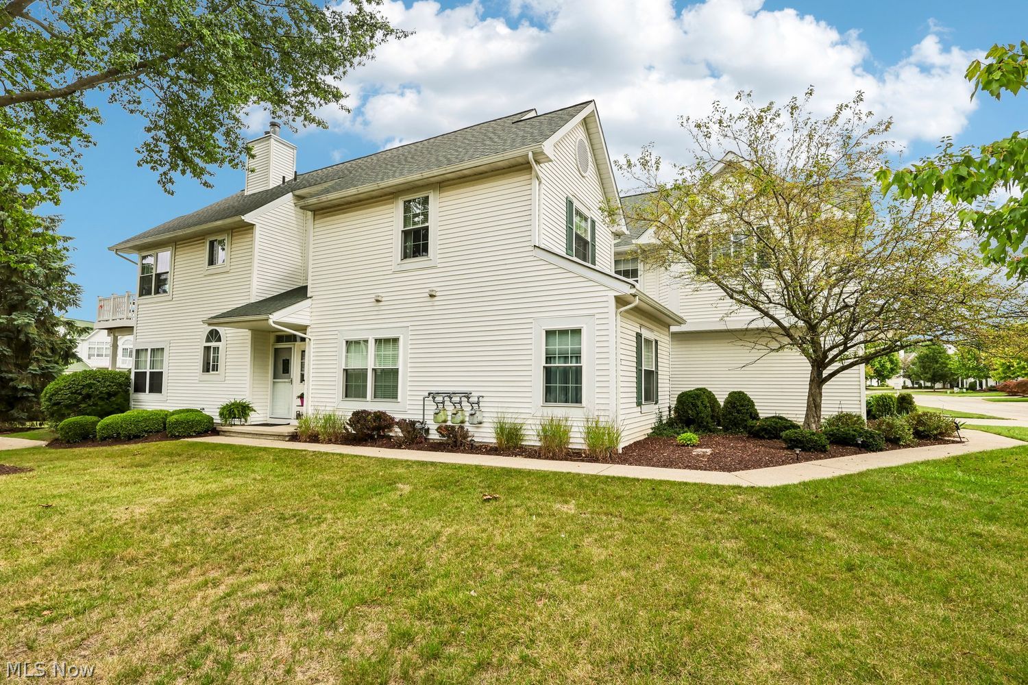 23 Vista Circle North Olmsted OH 44070