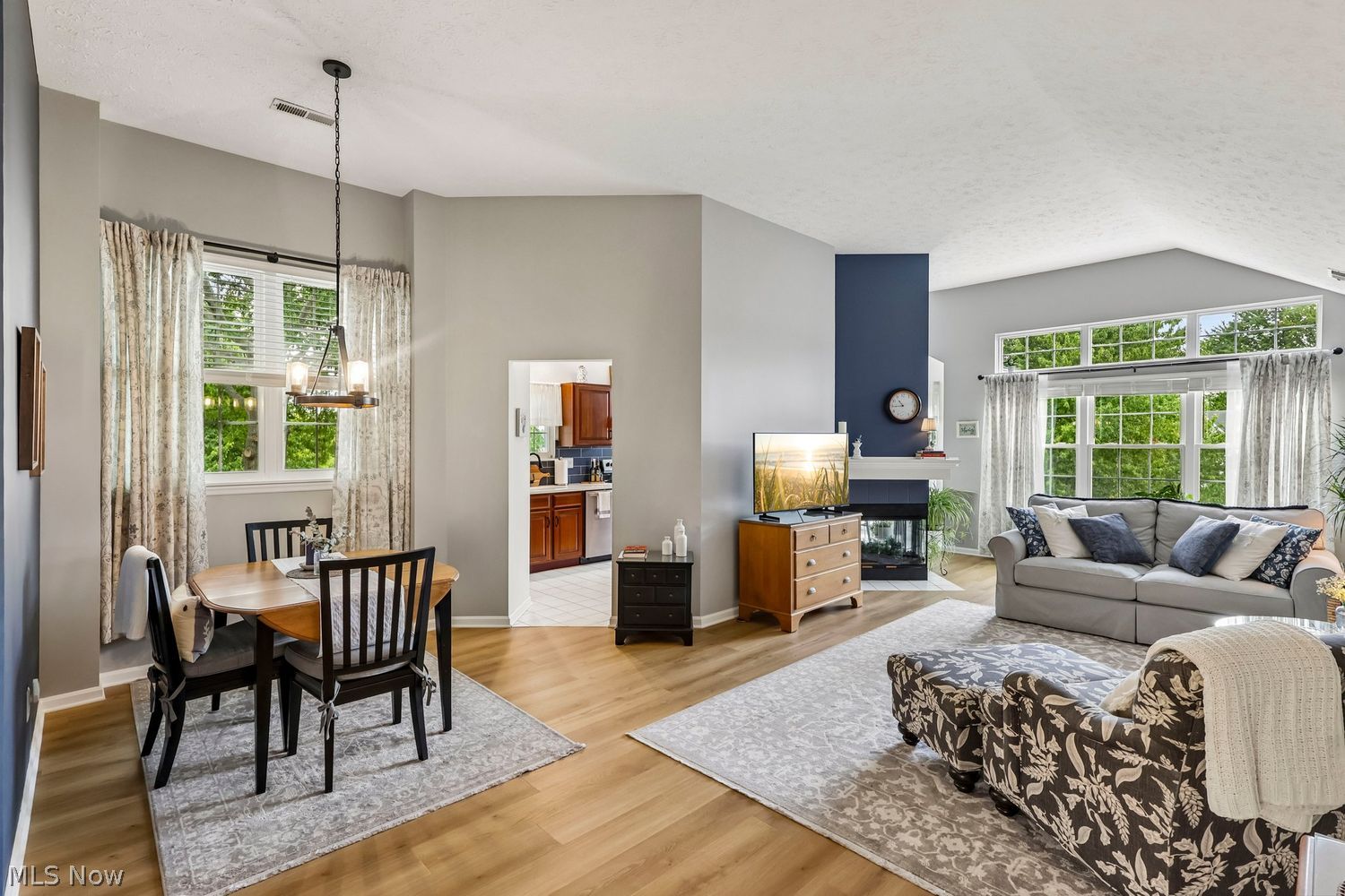23 Vista Circle North Olmsted OH 44070
