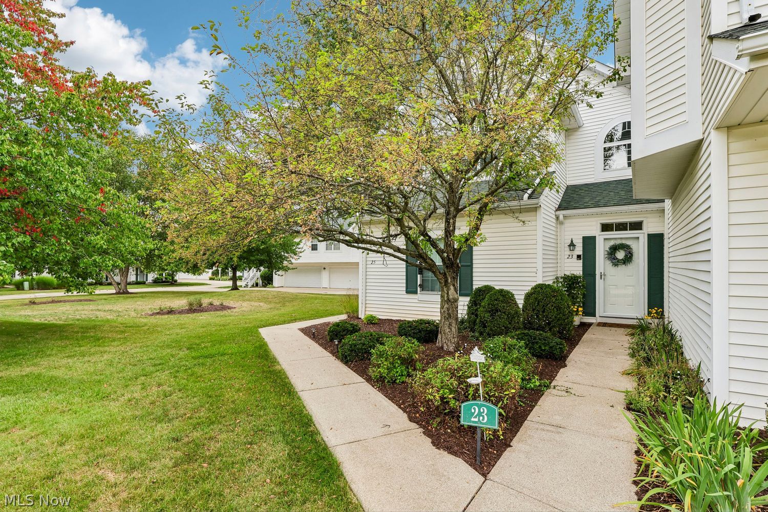 23 Vista Circle North Olmsted OH 44070