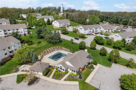 1435 Buckingham Gate D Boulevard Cuyahoga Falls OH 44221