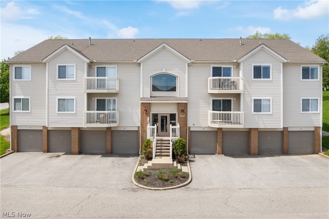 1435 Buckingham Gate D Boulevard Cuyahoga Falls OH 44221