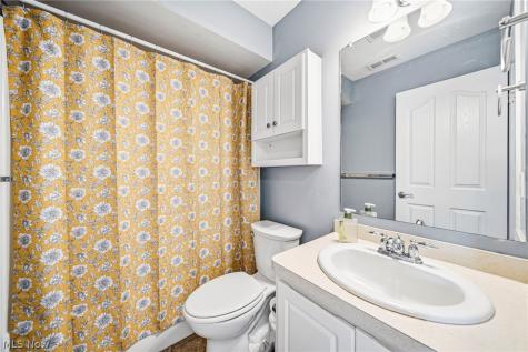 747 Rivers Edge Lane Painesville OH 44077