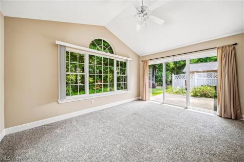 747 Rivers Edge Lane Painesville OH 44077