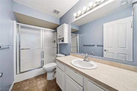 747 Rivers Edge Lane Painesville OH 44077