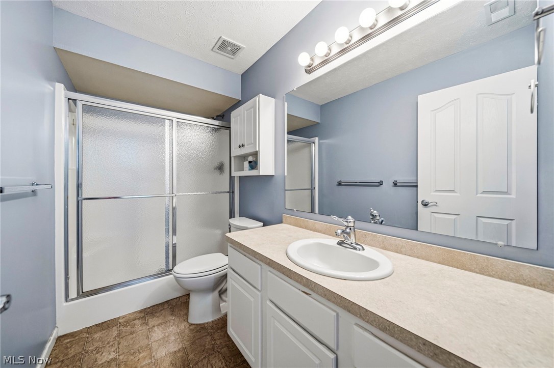 747 Rivers Edge Lane Painesville OH 44077