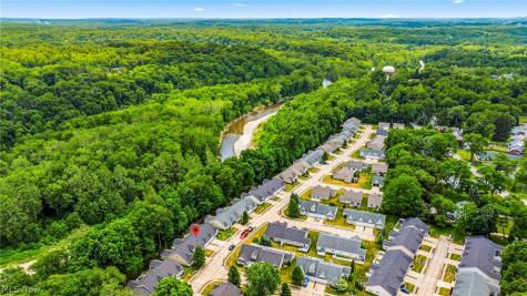 747 Rivers Edge Lane Painesville OH 44077