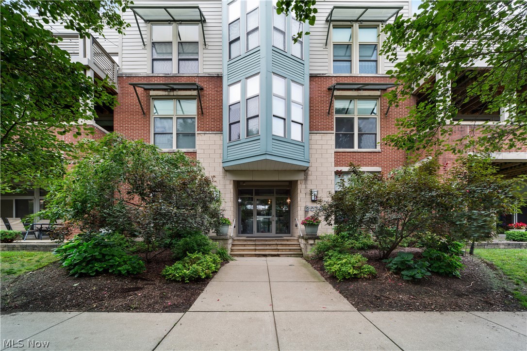 2079 Random Road Cleveland OH 44106