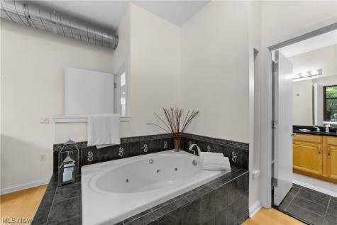 2079 Random Road Cleveland OH 44106