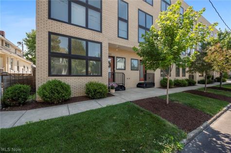 1969 W 47th Street Cleveland OH 44102