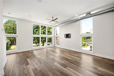 1969 W 47th Street Cleveland OH 44102