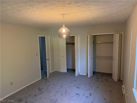 512 Turnberry Lane Richmond Heights OH 44143