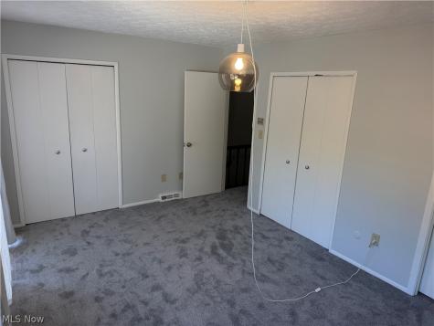 512 Turnberry Lane Richmond Heights OH 44143