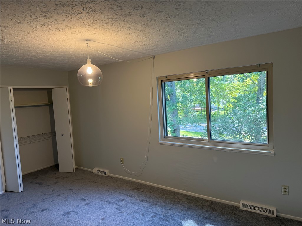 512 Turnberry Lane Richmond Heights OH 44143